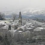 “casa Abella “ Casa de Férias Monterrei