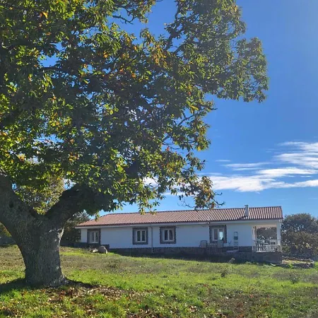 “Casa Abella “ * La Magdalena (Ourense)