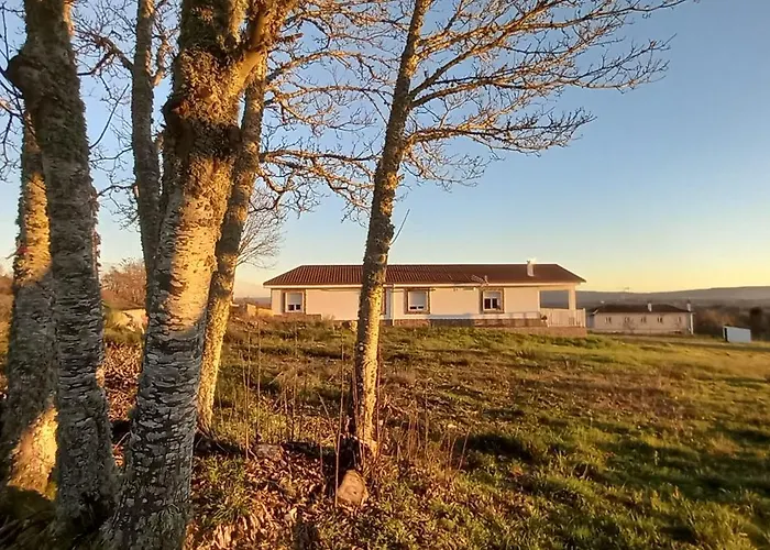 “Casa Abella “ *