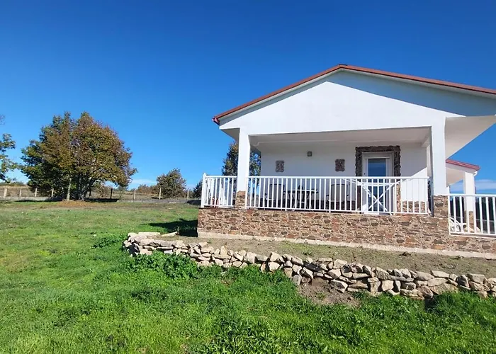 “Casa Abella “ * Monterrei