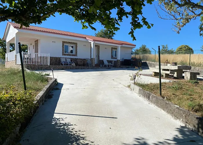 “Casa Abella “ * Monterrei
